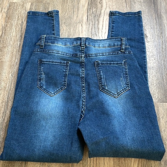 Shein Women’s High Rise Button Fly Distressed Skinny Jeans, size 4 - Picture 11 of 12